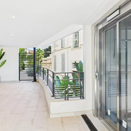Lerins Avec Terrasse, Standing Et Moderne Appartement *